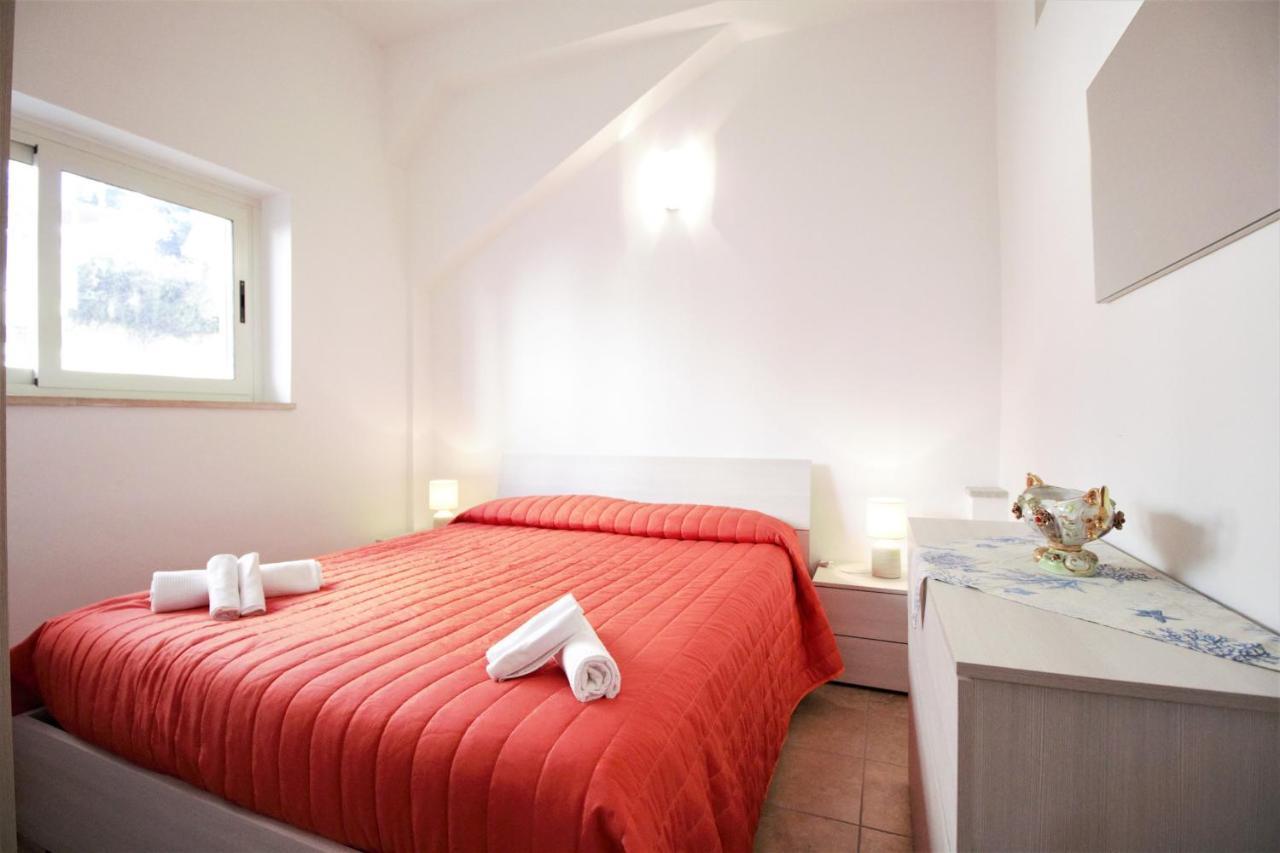 Holidaycasa Sebastiano - Grazioso Bilocale A 150 Mt Dal Mare Sperlonga Exterior foto