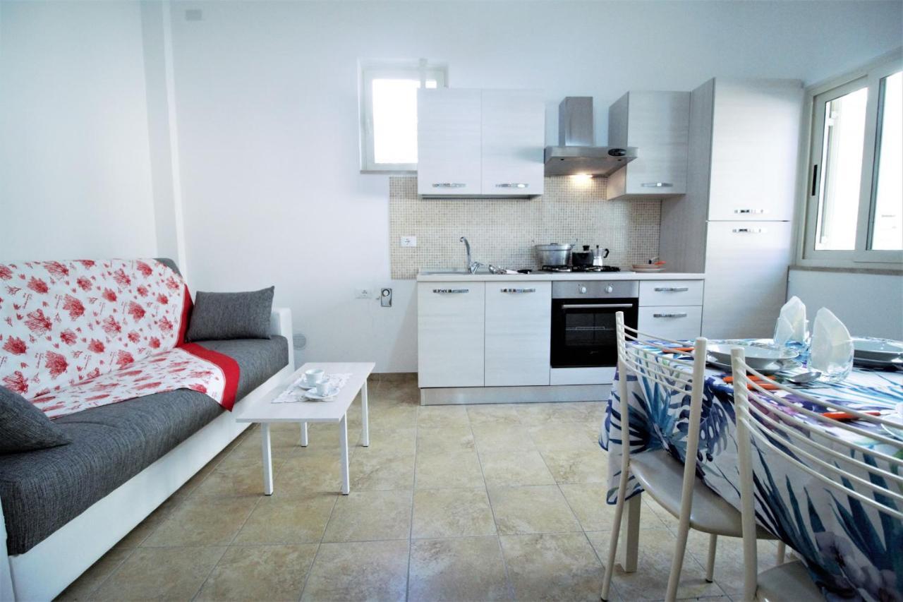Holidaycasa Sebastiano - Grazioso Bilocale A 150 Mt Dal Mare Sperlonga Exterior foto